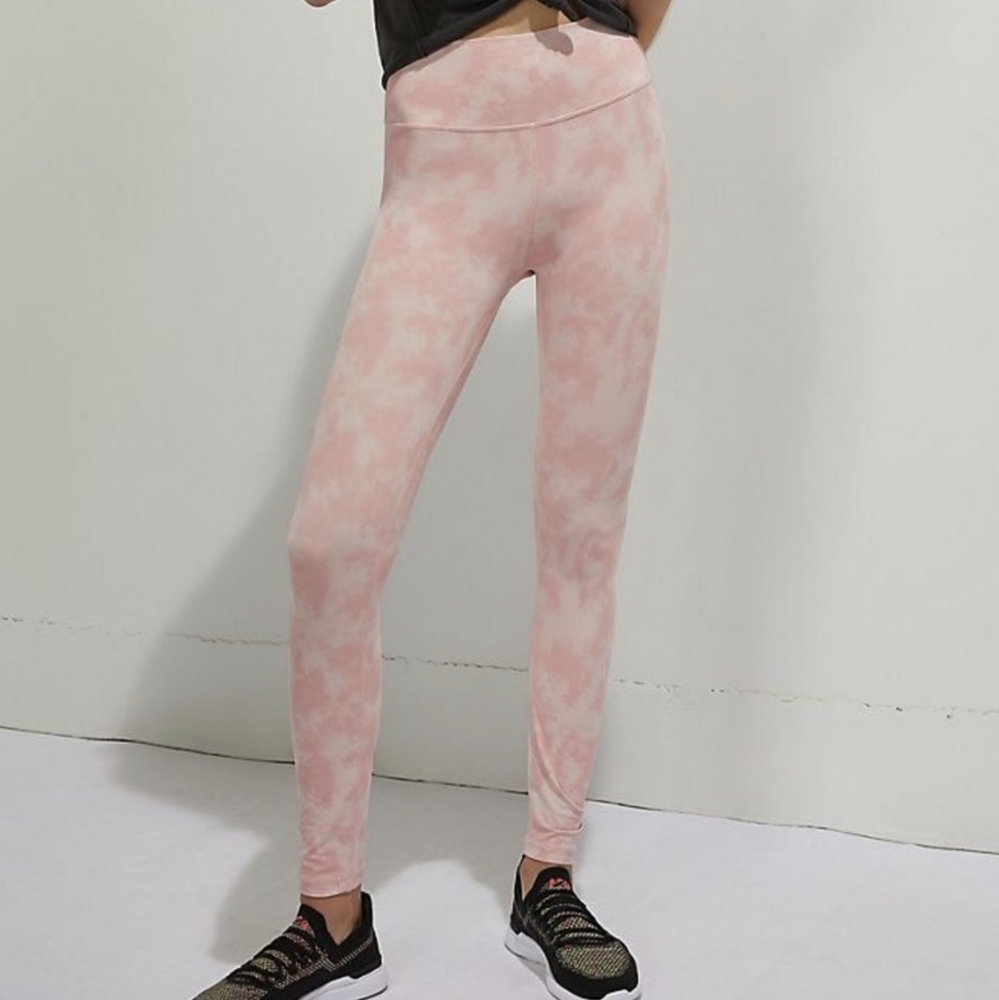 {All Fenix} Brand New Blush Tie Dye 7/8 Leggings